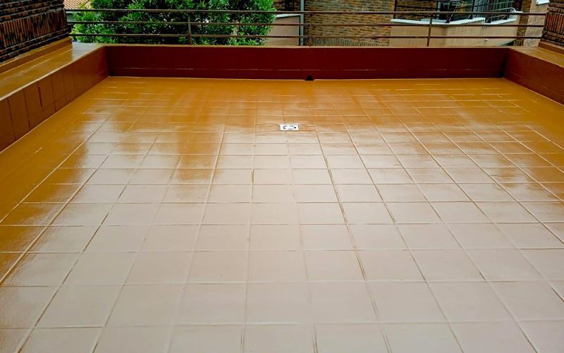 Aislamiento mediante proyección de Poliurea AtkCoat Aterki Isola