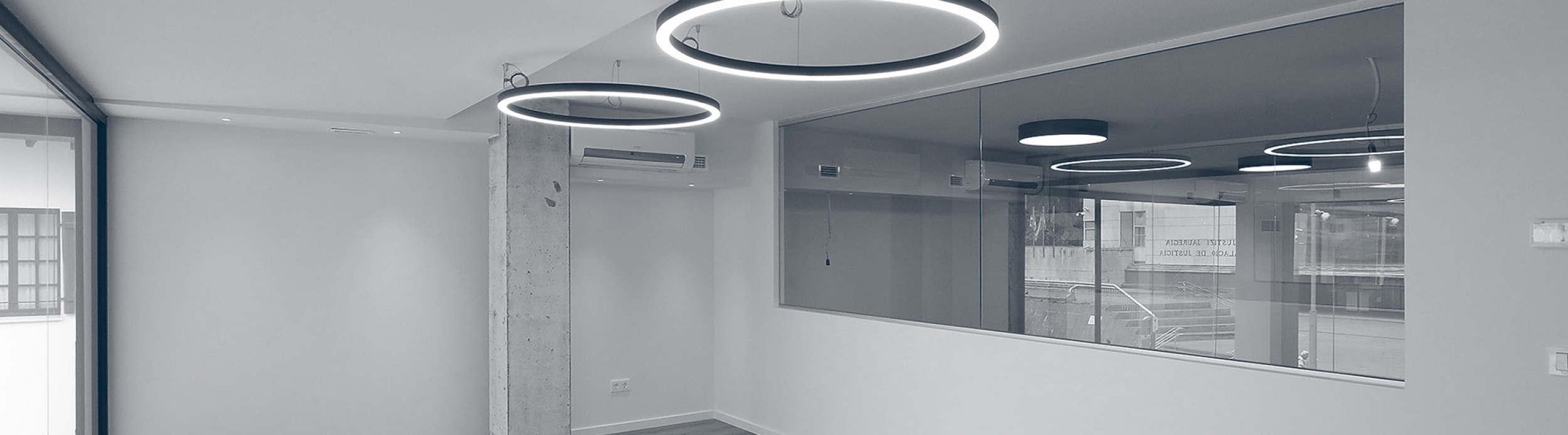 0CC92FD9-3845-210F-4F28-58CD00391F03_XL