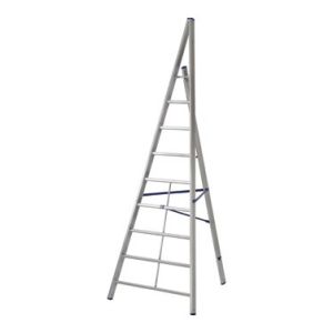 ESCALIER TRIANGULAIRE EN ALUMINIUM TRITTIKA