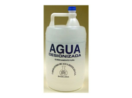 AGUA DESTILADA