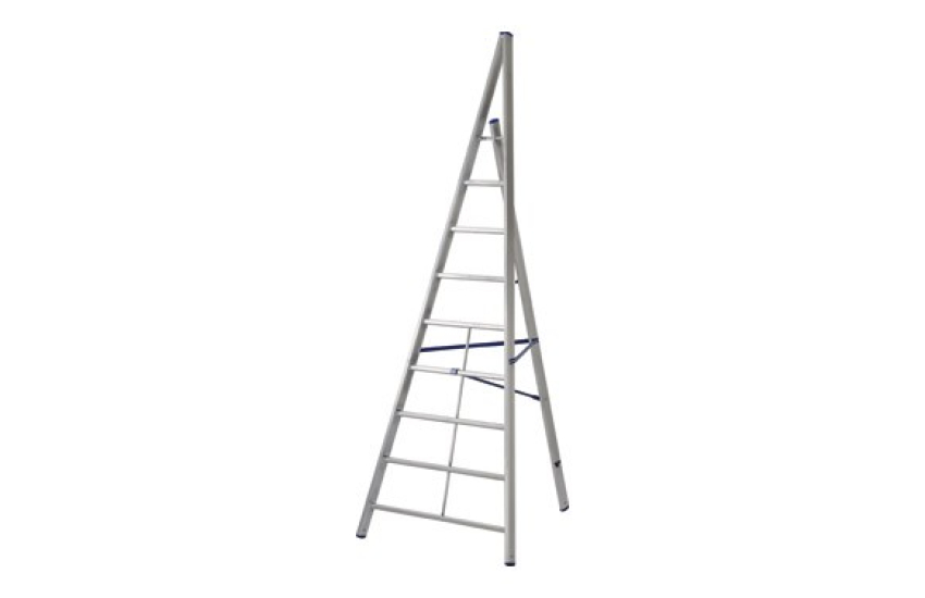 ESCALIER TRIANGULAIRE EN ALUMINIUM TRITTIKA ESCALIER TRIANGULAIRE EN ALUMINIUM TRITTIKA