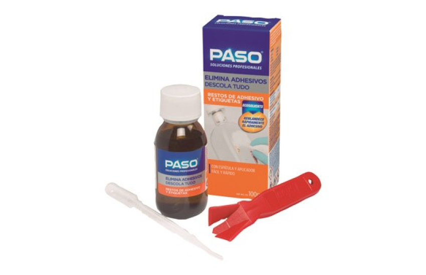 ENLÈVE LES ADHÉSIFS À L'AIDE D'UNE SPATULE PROFESSIONNELLE